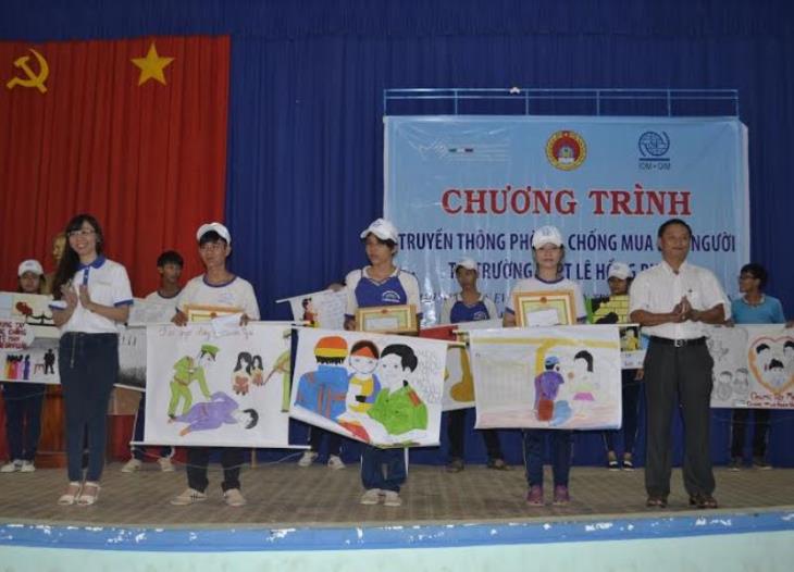 Truyền thông phòng chống mua bán người cho học sinh vùng biên 